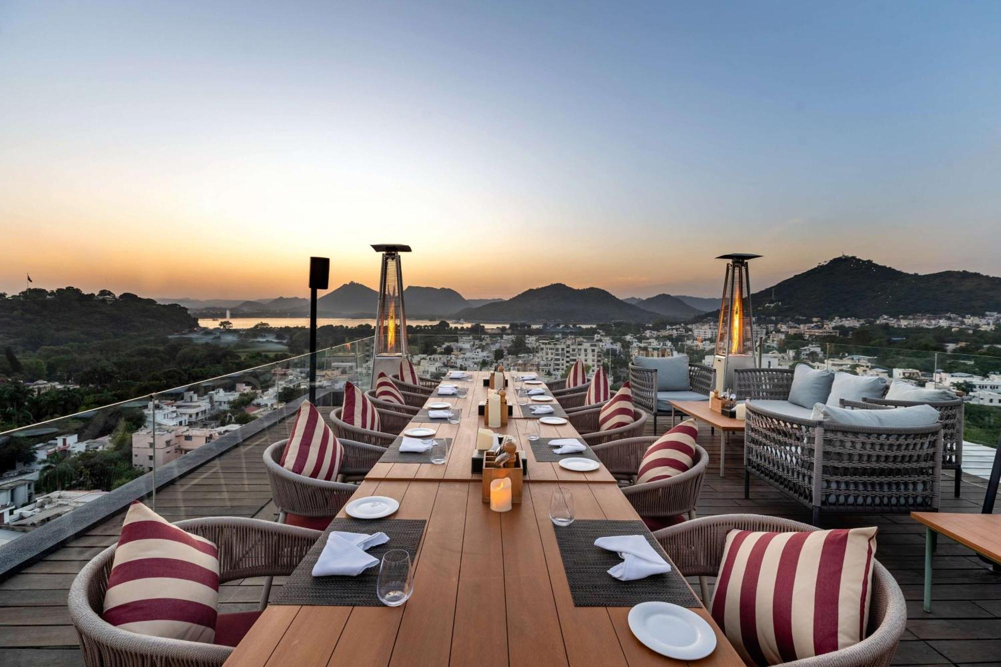 Parallel Hotel Udaipur, A Member Of Radisson Individuals Екстериор снимка